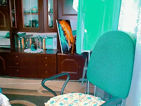 Snapshot of DiamondNata chatting on 10.29.25 DiamondNata online show from 10.29.25