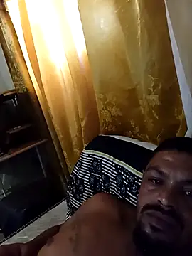 Snapshot of Cay3 chatting on 11.09.25 Cay3 online show from 11.09.25