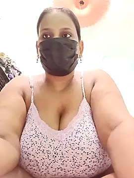 Snapshot of Puja_bhabhi_hot chatting on 10.29.25 Puja bhabhi hot online show from 10.29.25