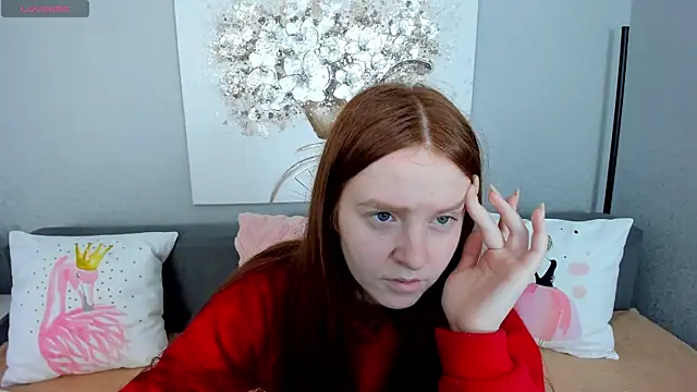 Evarey  online show from 11.25.25