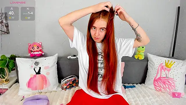 Evarey  online show from 12.23.25