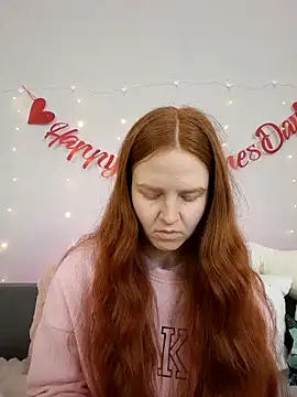 Evarey  online show from 02.20.26