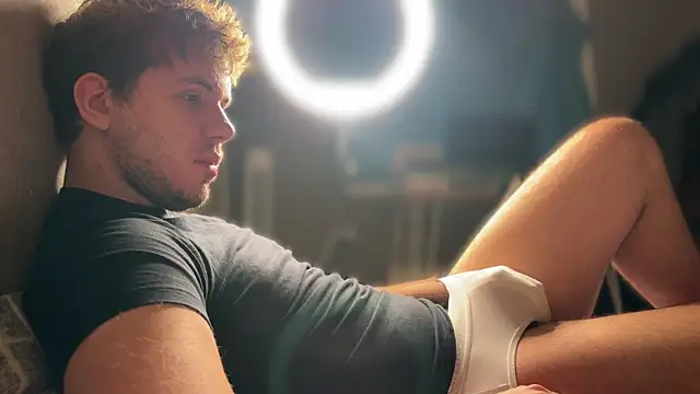 Snapshot of mynameischris chatting on 10.20.25 mynameischris online show from 10.20.25