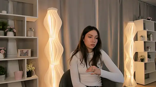 MissyHuf online show from 10.08.25