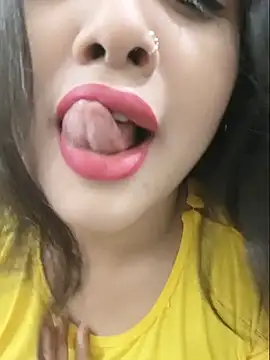 Beauty Queen Soniya online show from 07.19.26