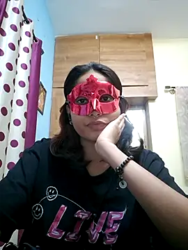 Snapshot of Ishaa_Sharmaa chatting on 11.04.25 Ishaa Sharmaa online show from 11.04.25