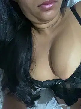 Snapshot of Brunamorenago chatting on 04.18.26 Brunamorenago online show from 04.18.26