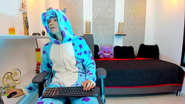 JacobBlackwell  online show from 11.05.25