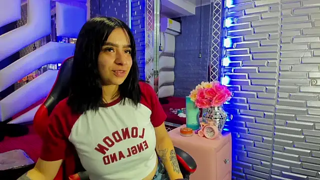 RubyEvanns online show from 03.12.26