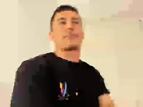 Snapshot of Muscle_man07 chatting on 11.13.25 Muscle man07 online show from 11.13.25