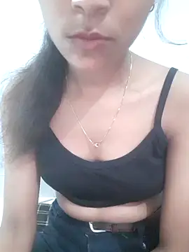 Snapshot of Mahi677 chatting on 03.03.26 Mahi677 online show from 03.03.26