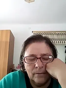 MilaCold5443 online show from 10.31.25