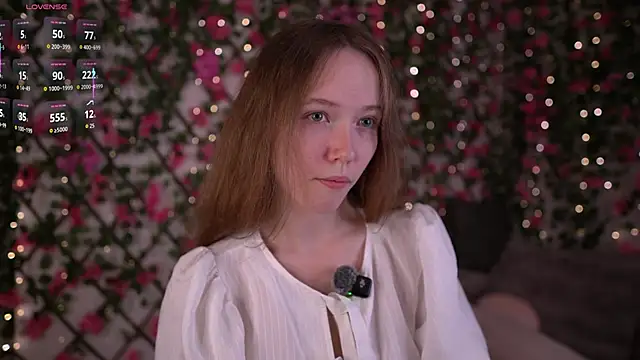 Snapshot of Petite_Polly chatting on 02.20.26 Petite Polly online show from 02.20.26