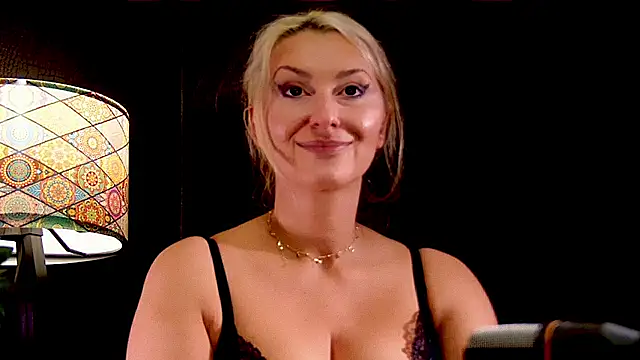 LeticiaReys online show from 11.06.25