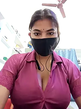 Snapshot of Hot_radhaji chatting on 03.28.26 Hot radhaji online show from 03.28.26