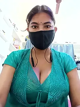 Snapshot of Hot_radhaji chatting on 04.04.26 Hot radhaji online show from 04.04.26
