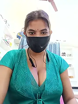 Snapshot of Hot_radhaji chatting on 04.06.26 Hot radhaji online show from 04.06.26