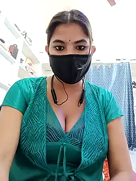 Snapshot of Hot_radhaji chatting on 04.13.26 Hot radhaji online show from 04.13.26