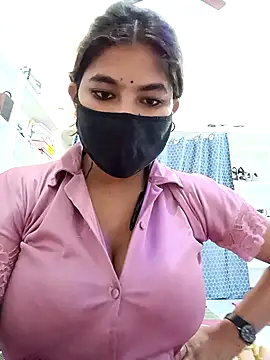 Snapshot of Hot_radhaji chatting on 04.14.26 Hot radhaji online show from 04.14.26