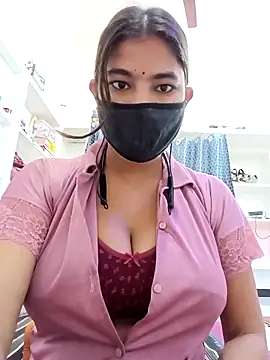 Snapshot of Hot_radhaji chatting on 04.16.26 Hot radhaji online show from 04.16.26