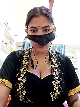 Snapshot of Hot_radhaji chatting on 04.25.26 Hot radhaji online show from 04.25.26