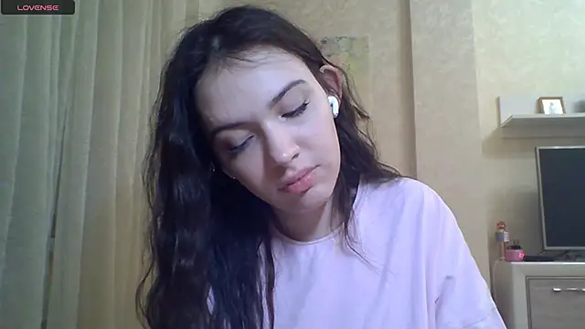 CeyaLier online show from 06.19.26