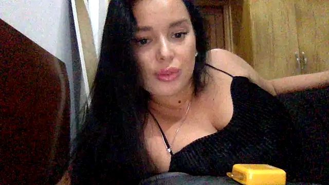 Snapshot of Fayronna chatting on 02.20.26 Fayronna online show from 02.20.26