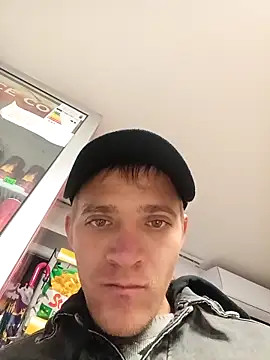 Snapshot of _Gabriela_5Live chatting on 10.24.25 Gabriela 5Live online show from 10.24.25