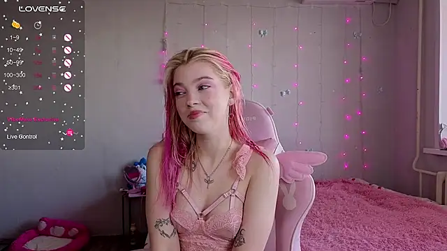 myprettylola online show from 05.07.26