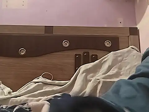 vickymtrb online show from 12.21.25