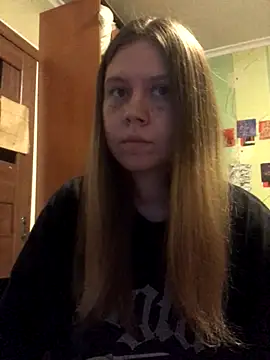 Snapshot of LunaVirelle chatting on 10.30.25 LunaVirelle online show from 10.30.25