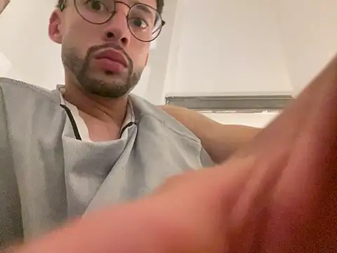 Snapshot of Maryanit chatting on 10.14.25 Maryanit online show from 10.14.25