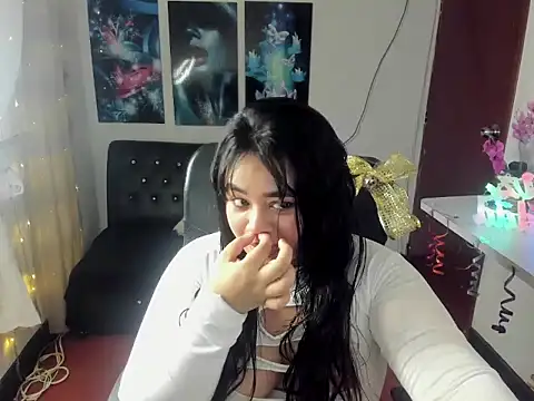 oliviia cute online show from 11.14.25