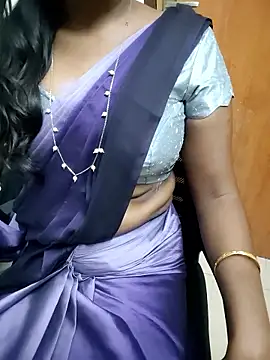 Snapshot of Tamilmallu-duskygirl03 chatting on 02.01.26 Tamilmallu-duskygirl03 online show from 02.01.26