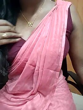 Snapshot of Tamilmallu-duskygirl03 chatting on 07.07.26 Tamilmallu-duskygirl03 online show from 07.07.26