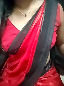 Snapshot of Tamilmallu-duskygirl03 chatting on 08.01.26 Tamilmallu-duskygirl03 online show from 08.01.26