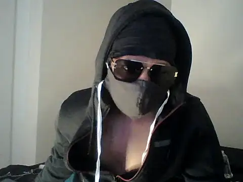 Snapshot of lops_M chatting on 10.12.25 lops M online show from 10.12.25