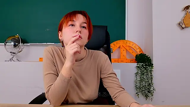 ClaireMathis online show from 01.12.26