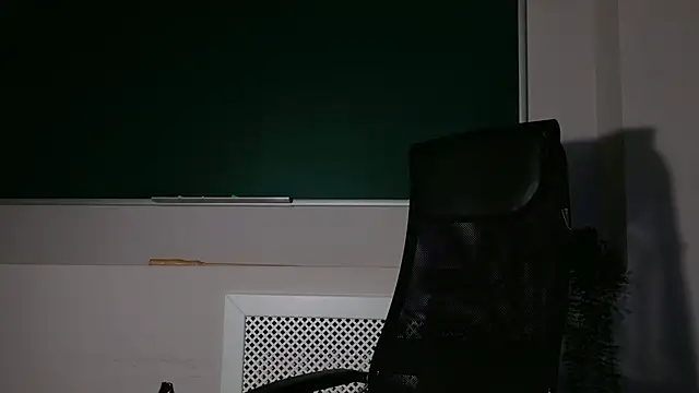 ClaireMathis online show from 03.28.26