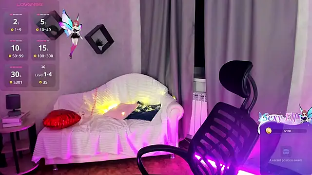 Snapshot of scent__of_woman chatting on 02.18.26 scent of woman online show from 02.18.26