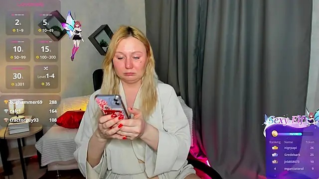 Snapshot of scent__of_woman chatting on 03.02.26 scent of woman online show from 03.02.26