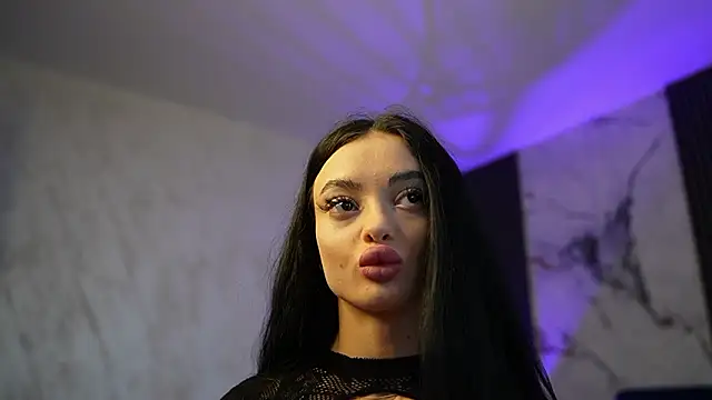 RachelRavee online show from 02.23.26