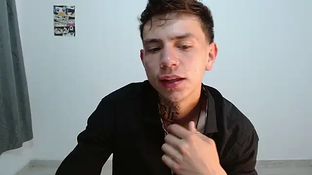 Snapshot of hot_teo_ chatting on 12.19.25 hot teo online show from 12.19.25