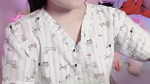 Snapshot of BeChinh_Lee chatting on 03.24.26 BeChinh Lee online show from 03.24.26
