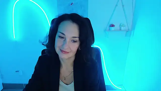 Snapshot of Rosie_Rosee chatting on 10.19.25 Rosie Rosee online show from 10.19.25