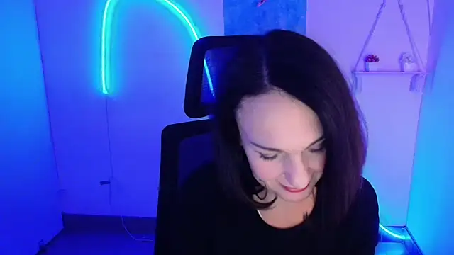 Snapshot of Rosie_Rosee chatting on 10.22.25 Rosie Rosee online show from 10.22.25