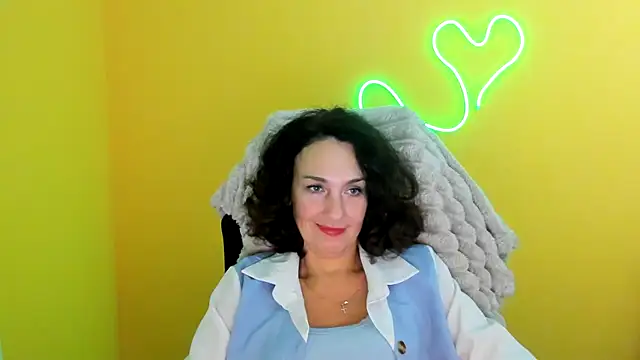 Snapshot of Rosie_Rosee chatting on 11.03.25 Rosie Rosee online show from 11.03.25