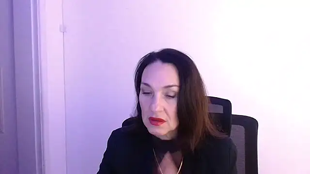 Snapshot of Rosie_Rosee chatting on 11.12.25 Rosie Rosee online show from 11.12.25