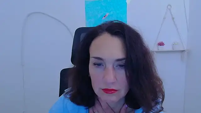 Snapshot of Rosie_Rosee chatting on 12.05.25 Rosie Rosee online show from 12.05.25