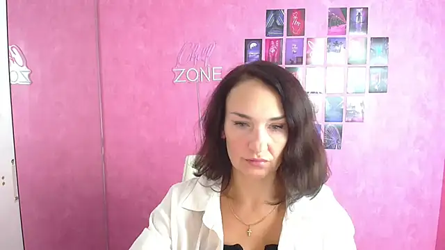 Snapshot of Rosie_Rosee chatting on 12.17.25 Rosie Rosee online show from 12.17.25